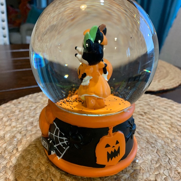 Disney Mickey and Minnie Halloween Snow Globe - Picture 3 of 7